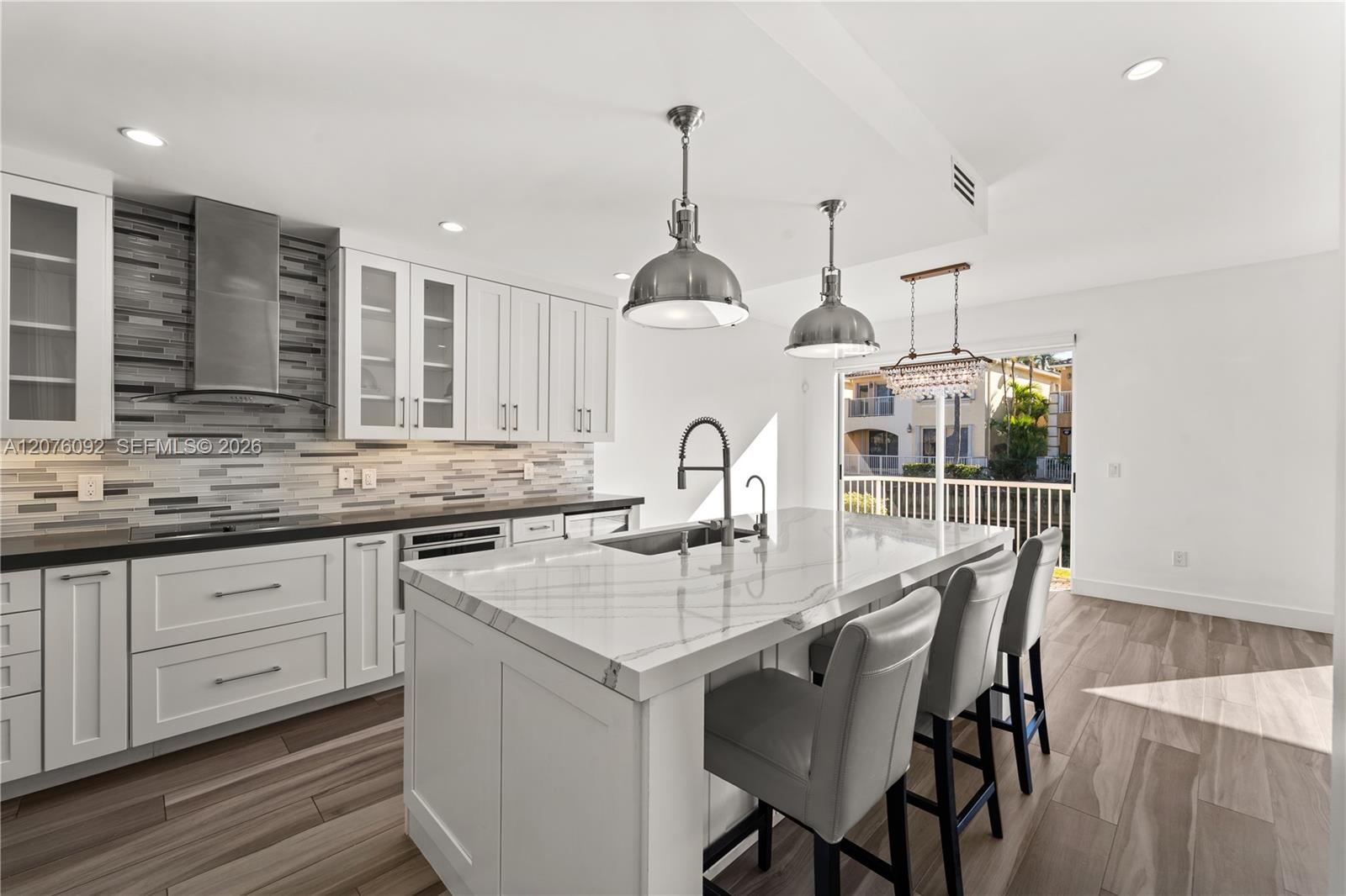 Photo of 3110 210th Ter  (3110), Aventura, Florida, 33180 - Eat-in kitchen