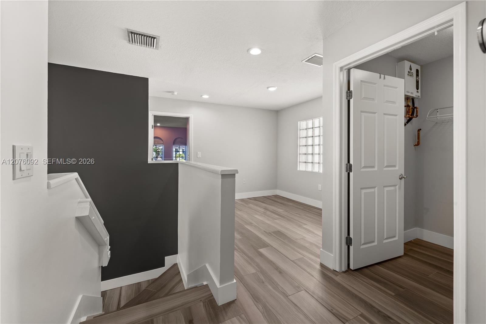 Photo of 3110 210th Ter  (3110), Aventura, Florida, 33180 - landing & loft