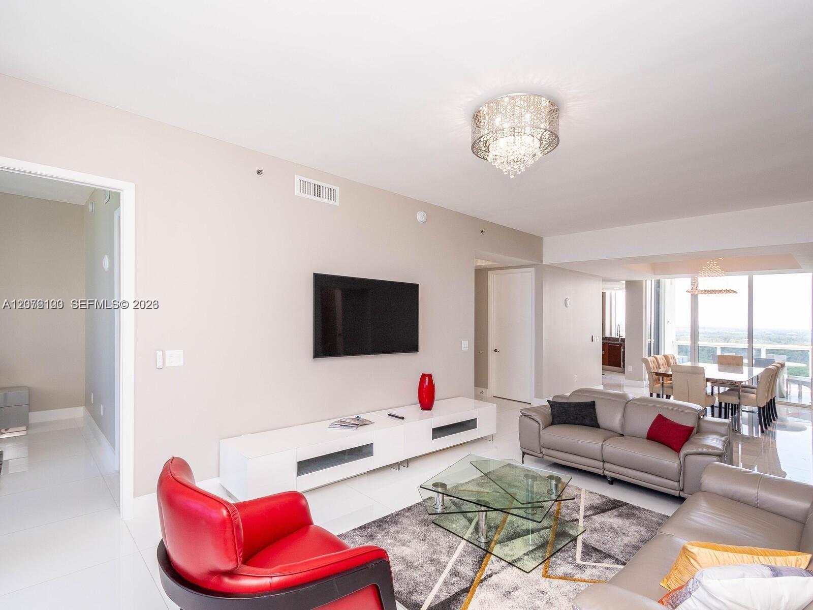 2504 3 / 4 2327 sq. ft. $ 2026-08-22 0 Photo