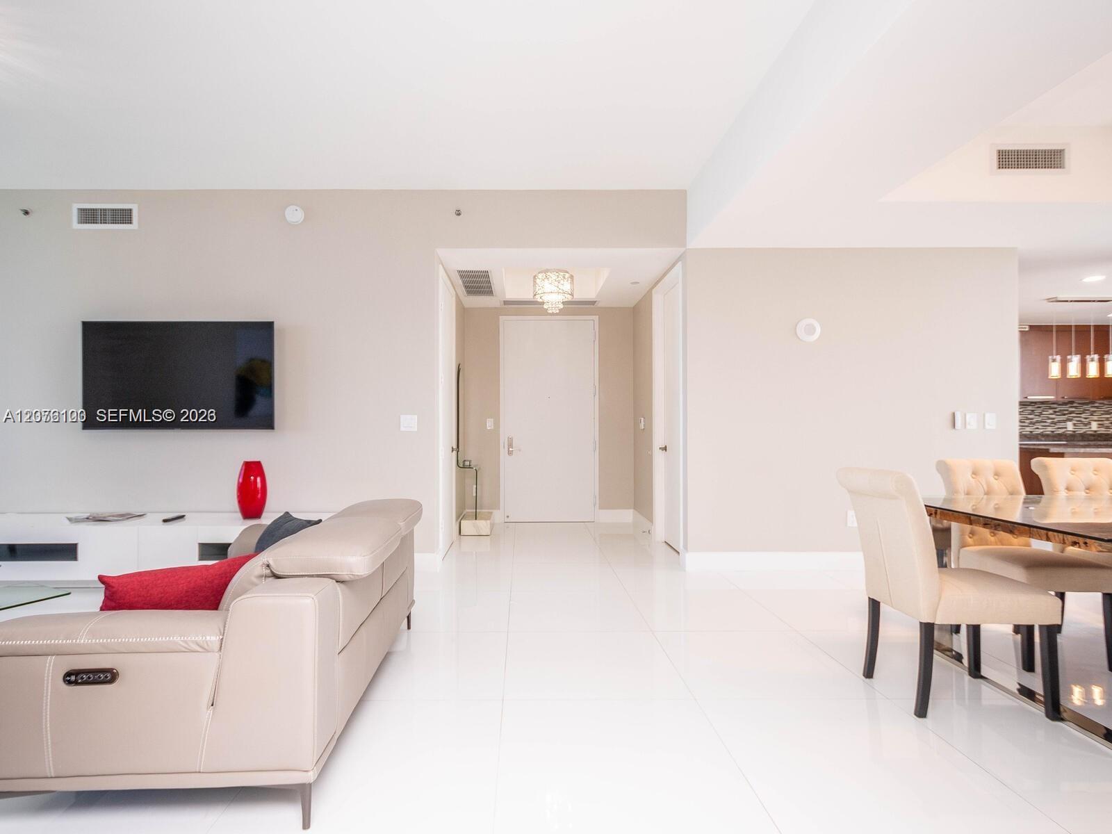 2504 3 / 4 2327 sq. ft. $ 2026-08-22 0 Photo
