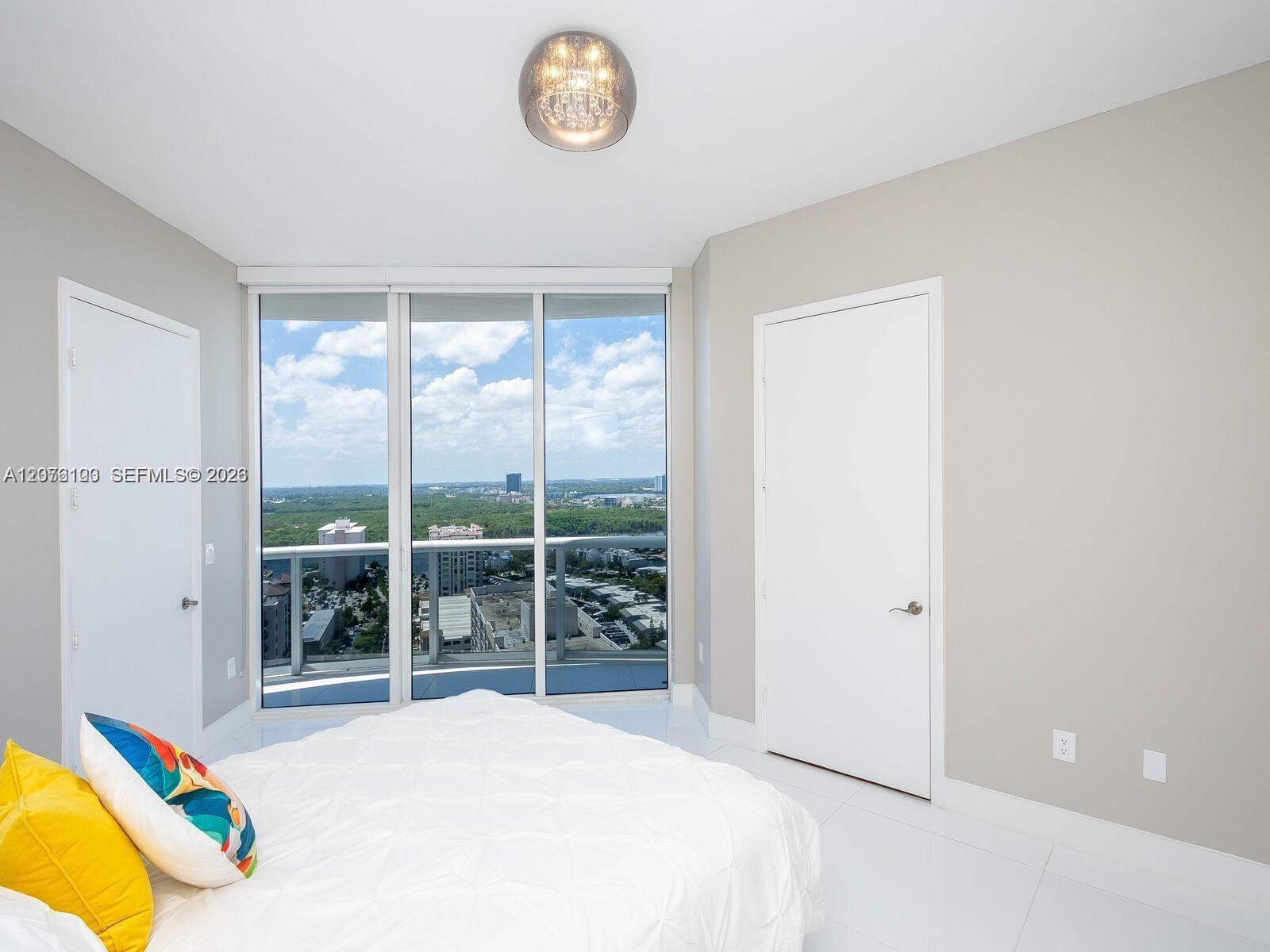 2504 3 / 4 2327 sq. ft. $ 2026-08-22 0 Photo