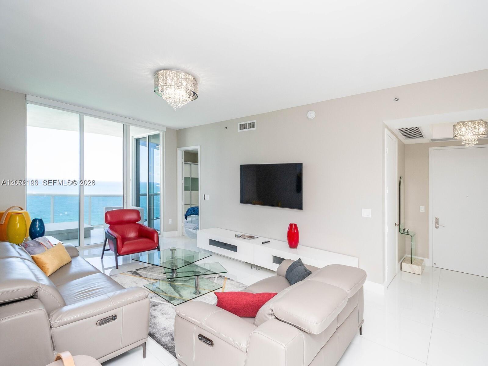 2504 3 / 4 2327 sq. ft. $ 2026-08-22 0 Photo