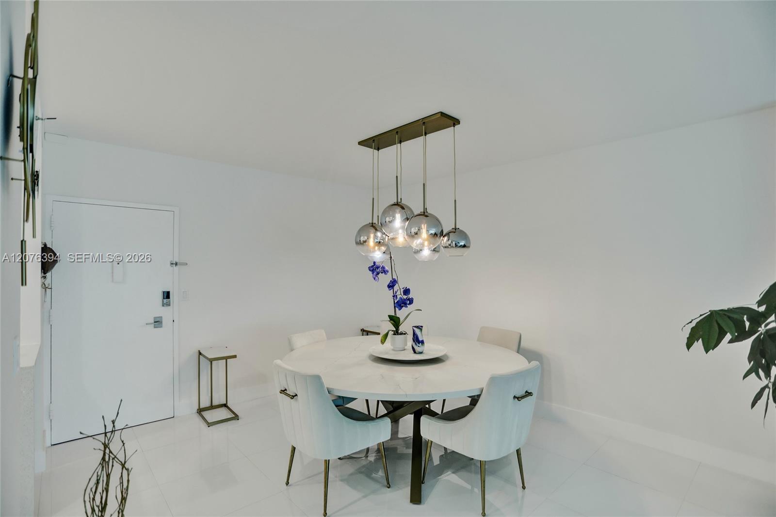 1924 2 / 2 1220 sq. ft. $ 2026-08-24 0 Photo