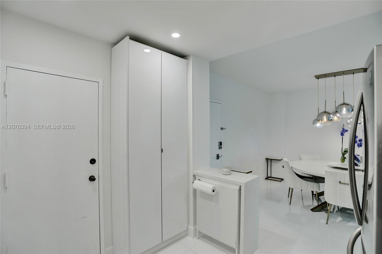 1924 2 / 2 1220 sq. ft. $ 2026-08-24 0 Photo