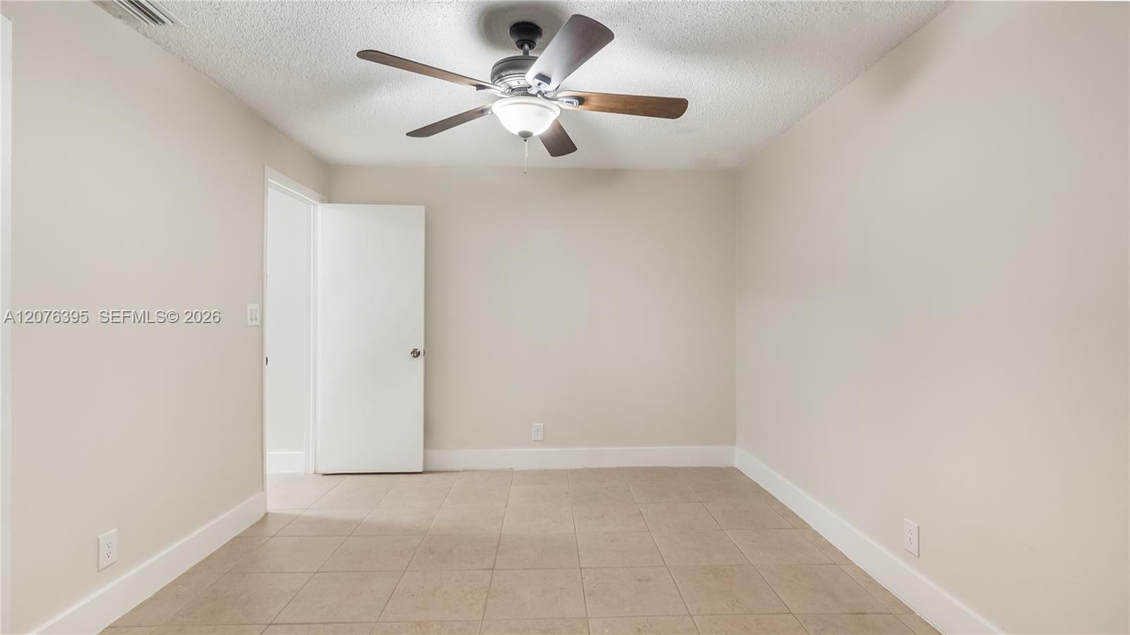 Ver detalles / 3408 sq. ft. $ 2026-08-24 0 foto