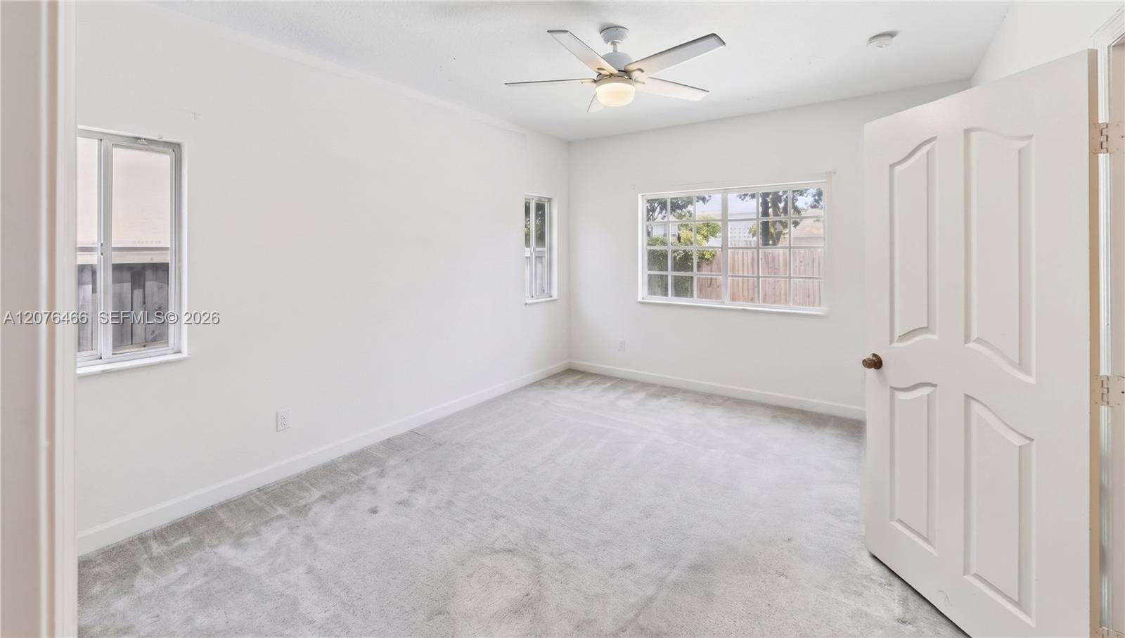 See details 2851 3 / 2 1443 sq. ft. $ 2026-10-25 0 Photo