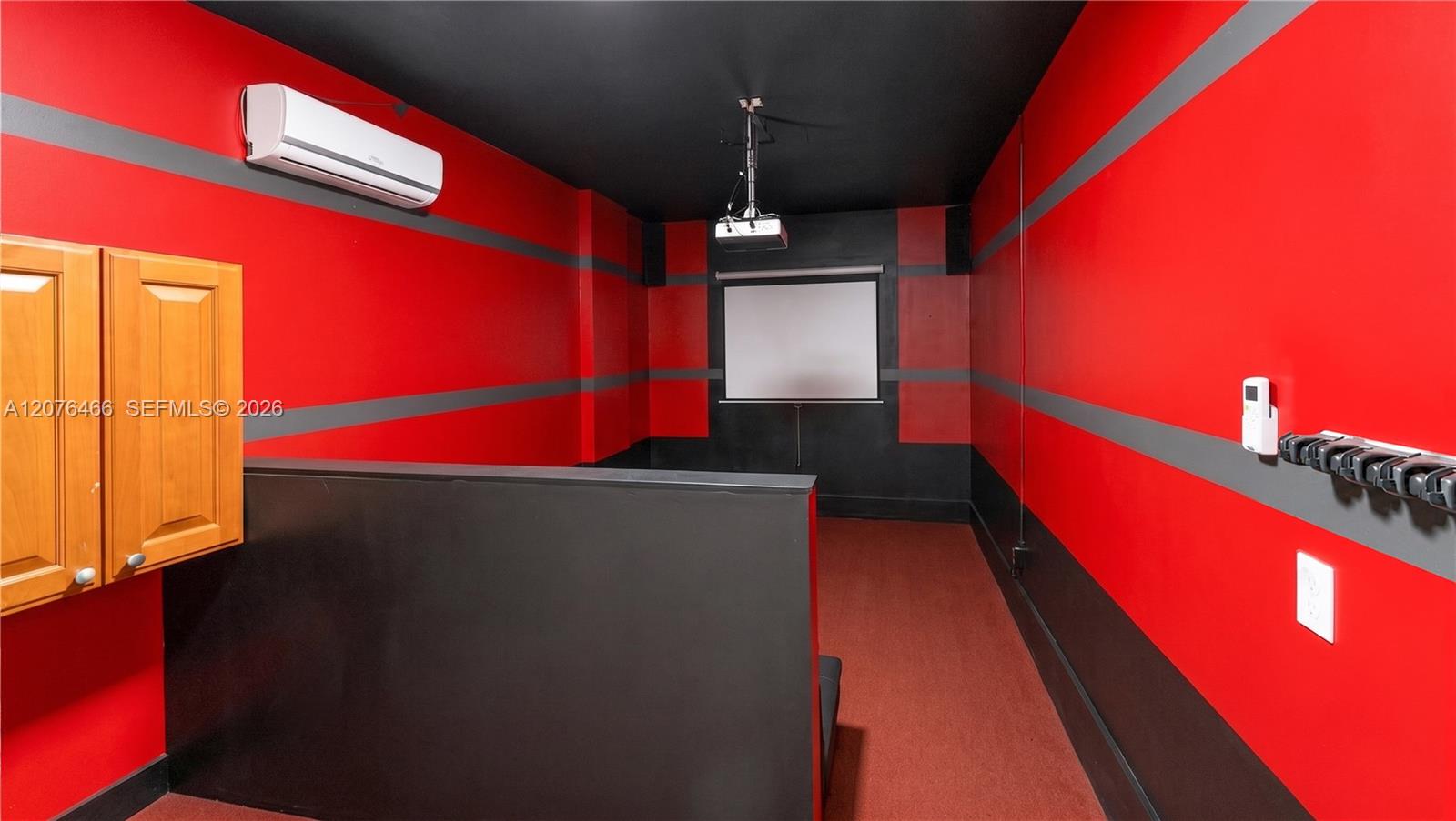 See details 2851 3 / 2 1443 sq. ft. $ 2026-10-25 0 Photo