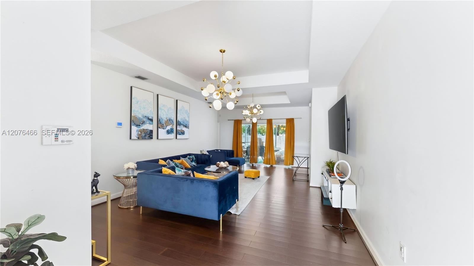 See details 2851 3 / 2 1443 sq. ft. $ 2026-10-25 0 Photo