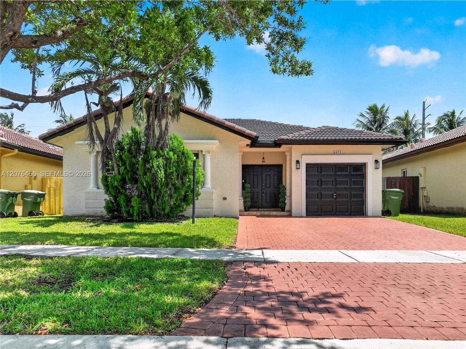 See details 2851 3 / 2 1443 sq. ft. $ 2026-10-25 0 Photo