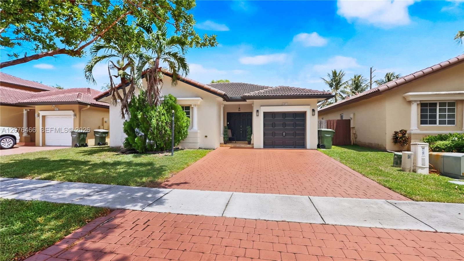 See details 2851 3 / 2 1443 sq. ft. $ 2026-10-25 0 Photo