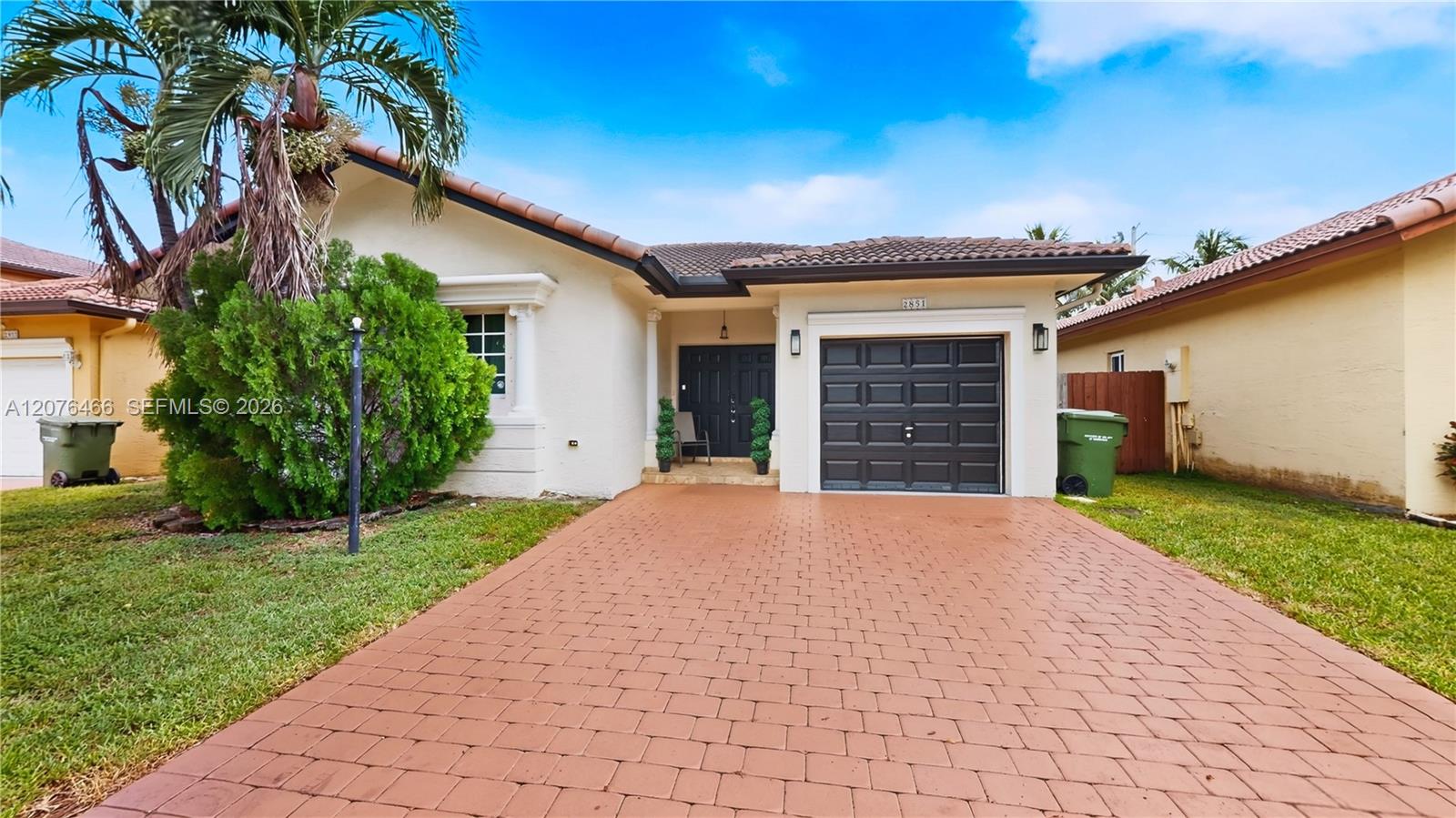 See details 2851 3 / 2 1443 sq. ft. $ 2026-10-25 0 Photo