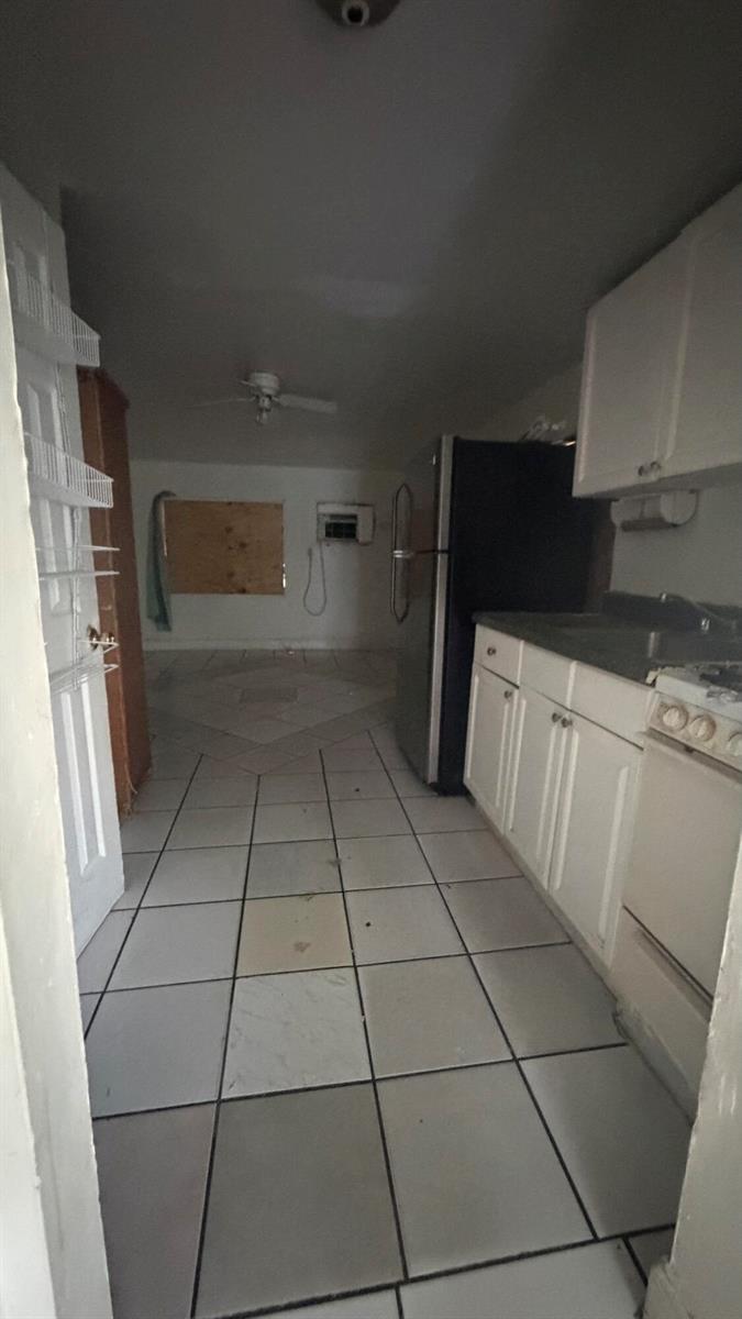 See details 1-4 / 0 1788 sq. ft. $ 2026-09-01 0 Photo
