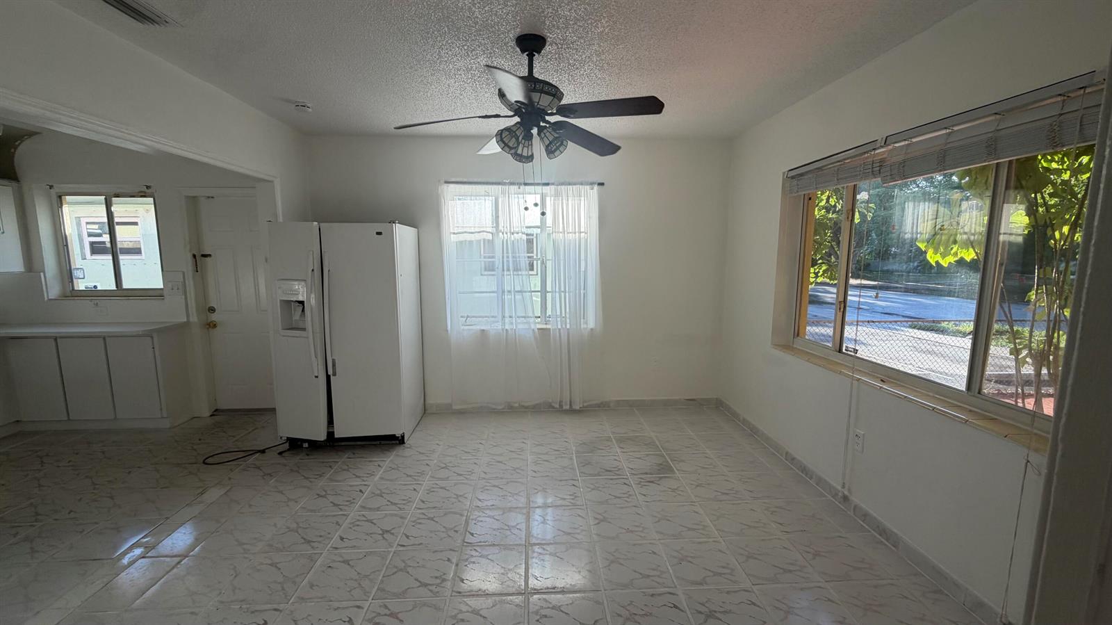 See details 1-4 / 0 1788 sq. ft. $ 2026-09-01 0 Photo