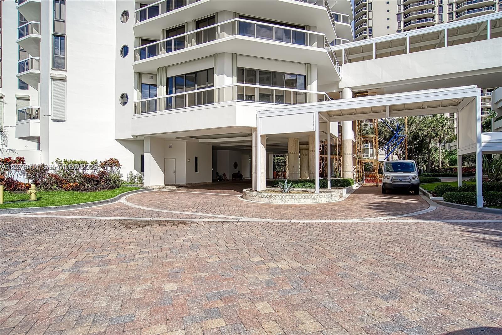 Photo 12 of Country Club Dr