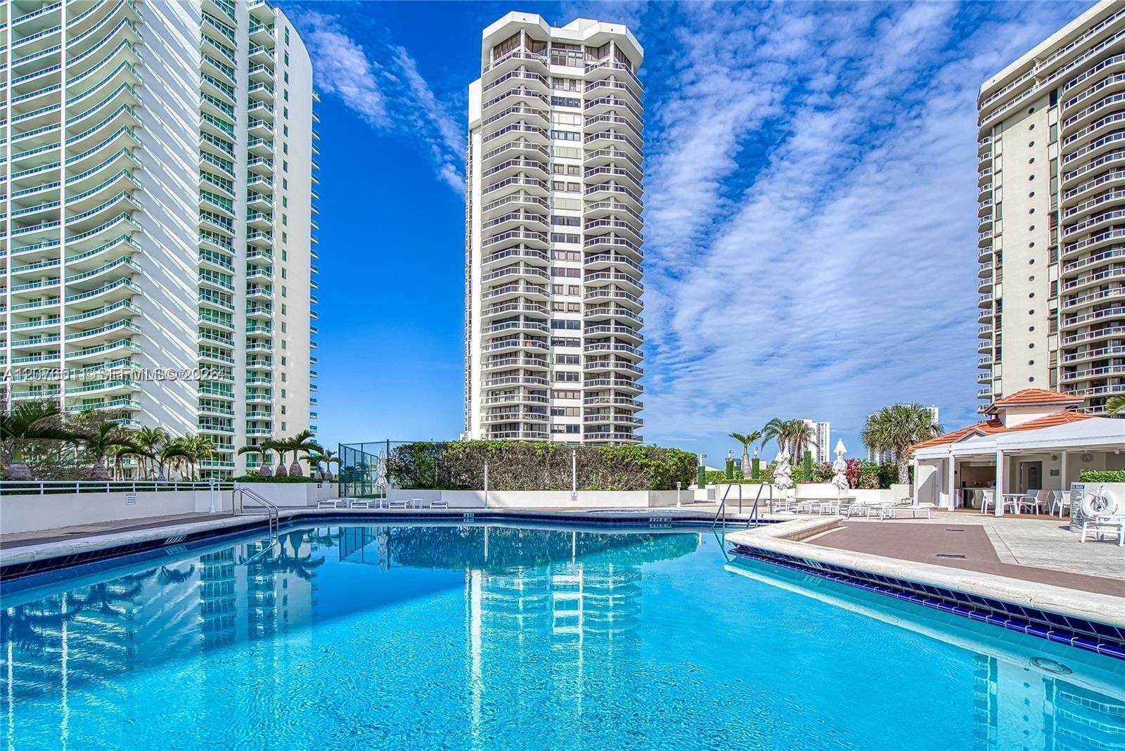 Photo 16 of Country Club Dr