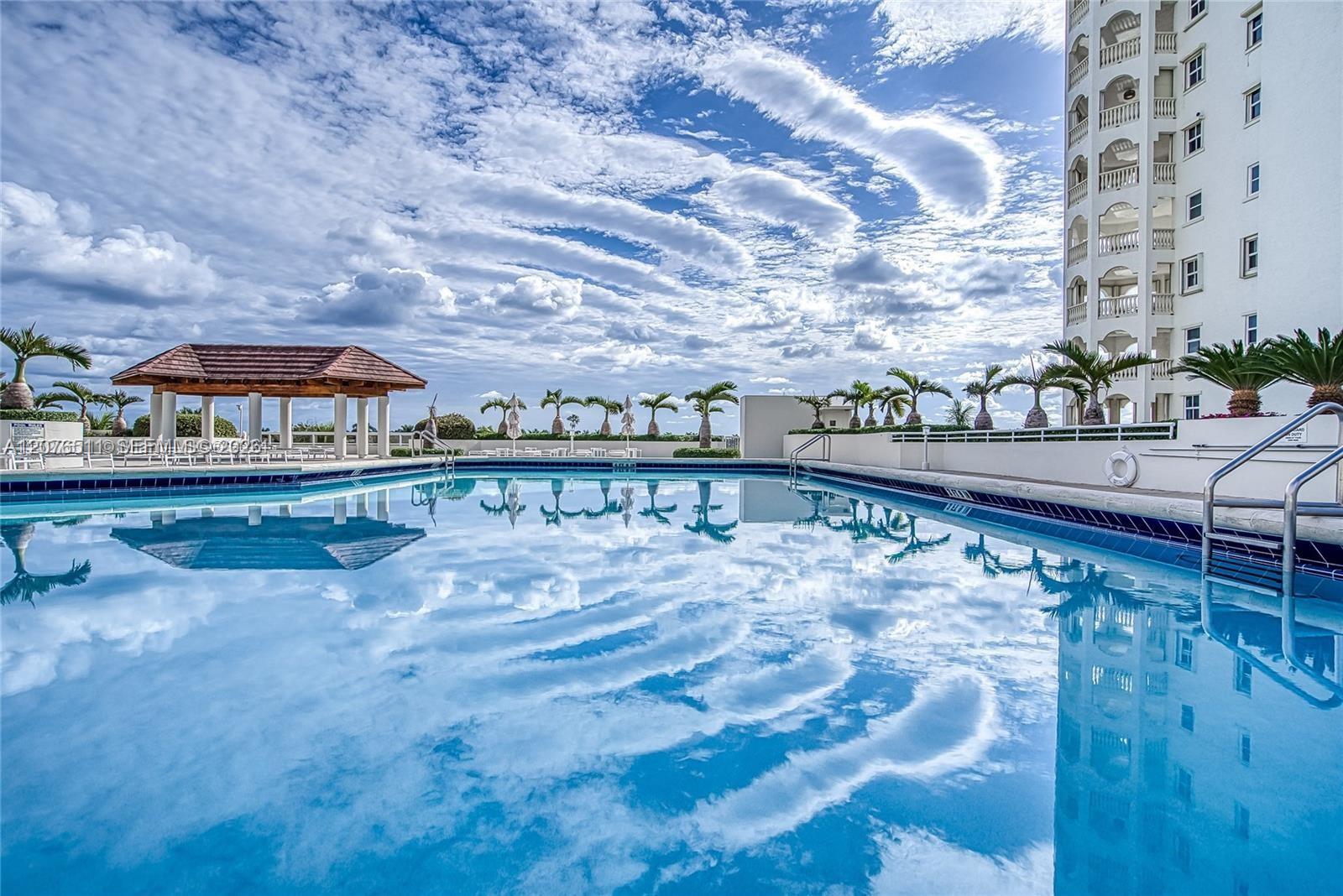 Photo 17 of Country Club Dr