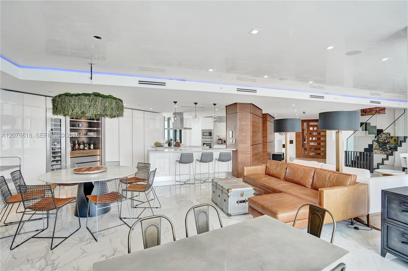 See details PH2 4 / 4 4078 sq. ft. $ 2026-08-24 0 Photo