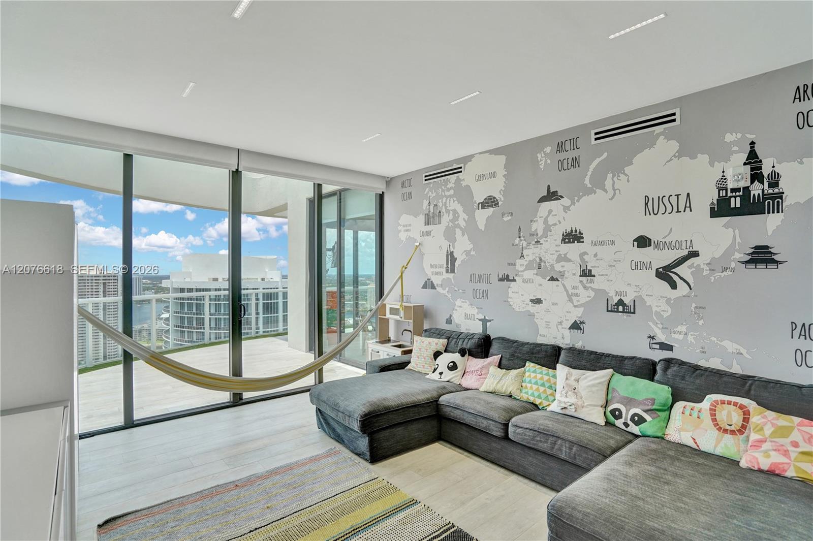 See details PH2 4 / 4 4078 sq. ft. $ 2026-08-24 0 Photo