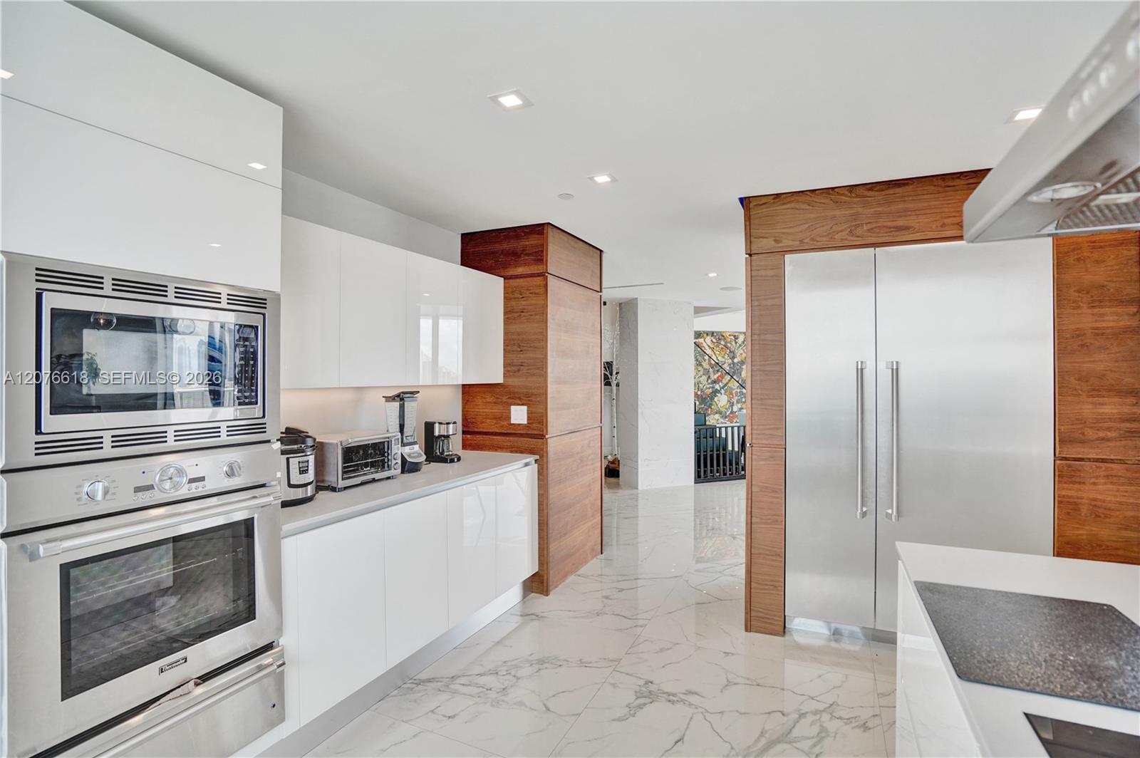 See details PH2 4 / 4 4078 sq. ft. $ 2026-08-24 0 Photo