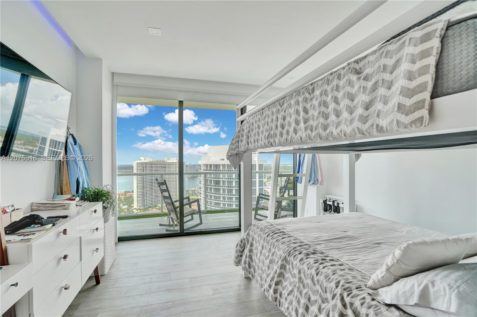 See details PH2 4 / 4 4078 sq. ft. $ 2026-08-24 0 Photo