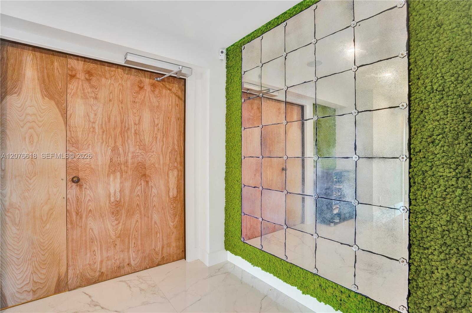 See details PH2 4 / 4 4078 sq. ft. $ 2026-08-24 0 Photo