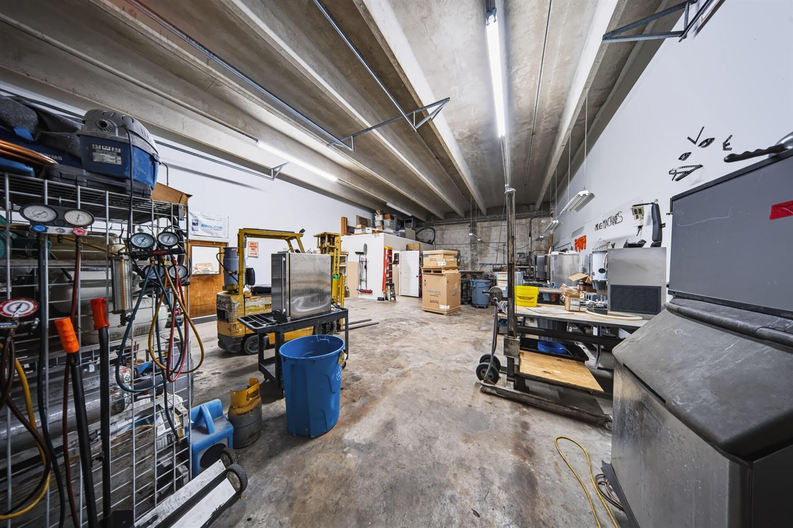   / 0  sq. ft. $ 2026-08-25 0 Photo