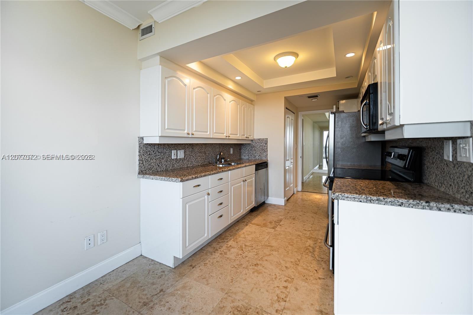 See details 908 2 / 2 1560 sq. ft. $ 2026-08-24 0 Photo
