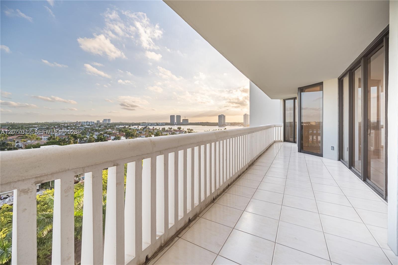 See details 908 2 / 2 1560 sq. ft. $ 2026-08-24 0 Photo