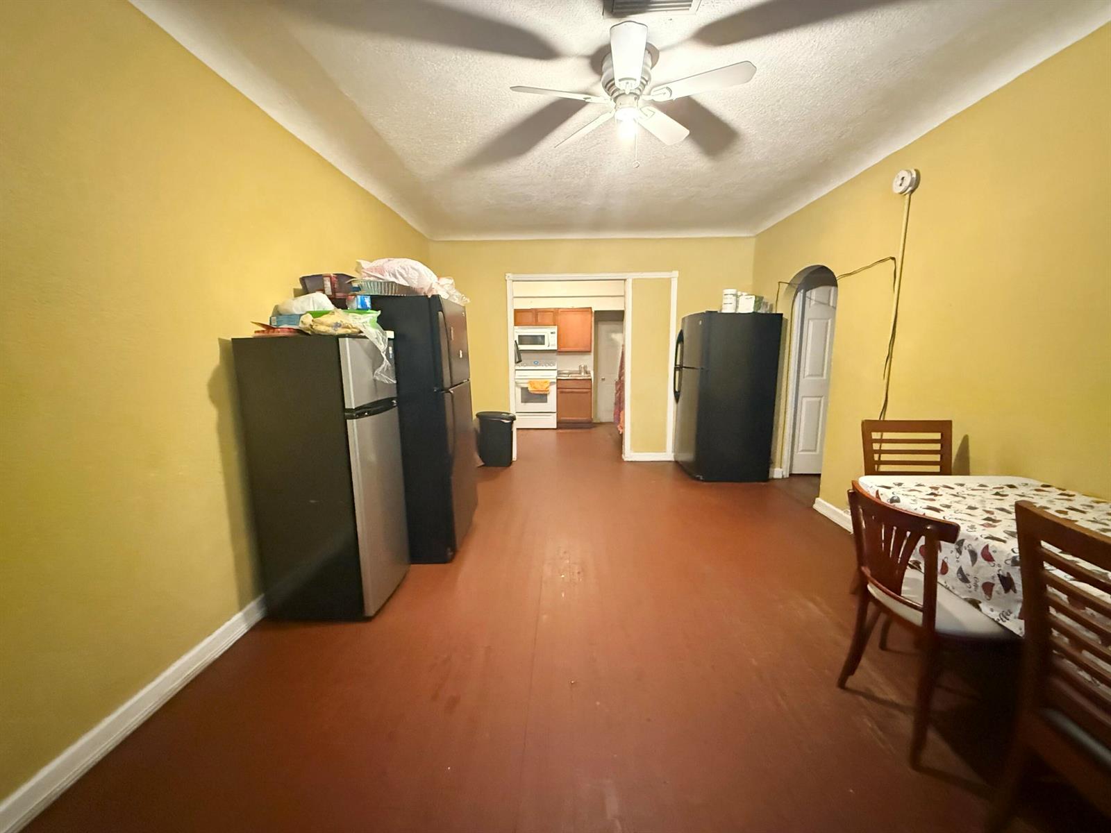   / 0  sq. ft. $ 2026-08-25 0 Photo