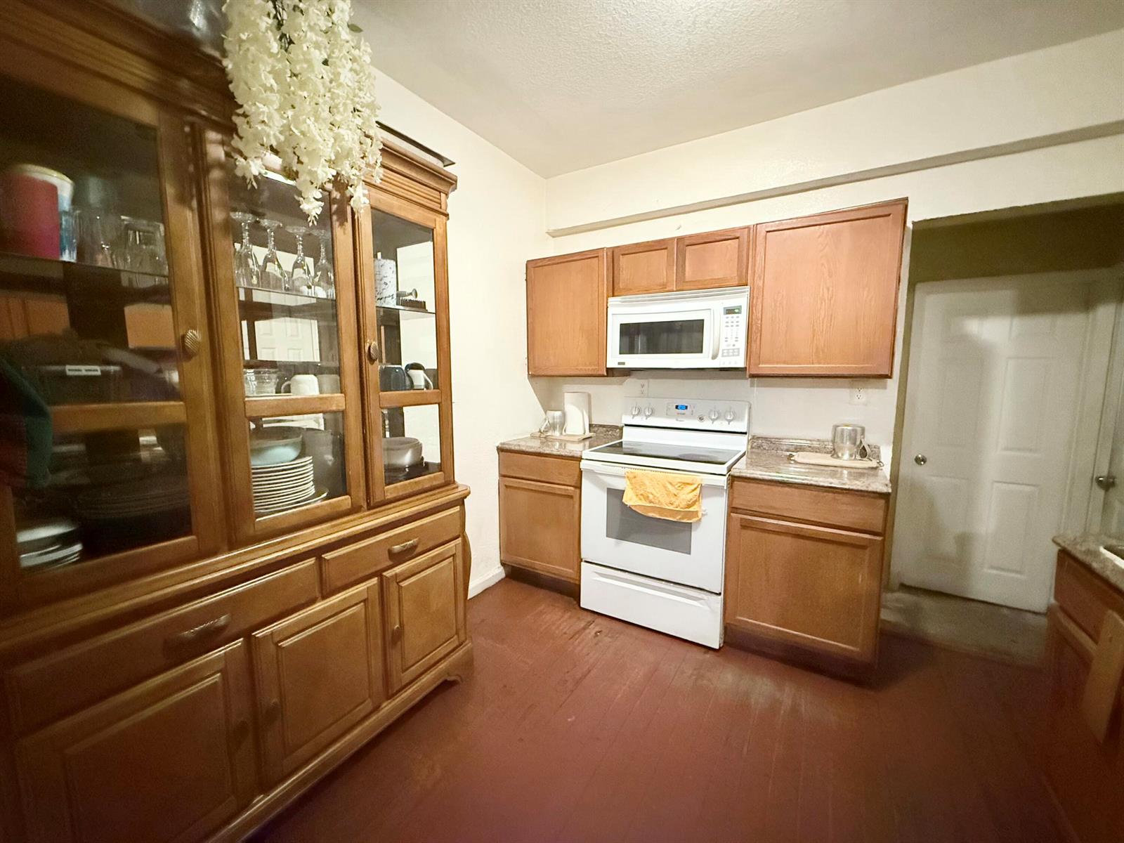   / 0  sq. ft. $ 2026-08-25 0 Photo