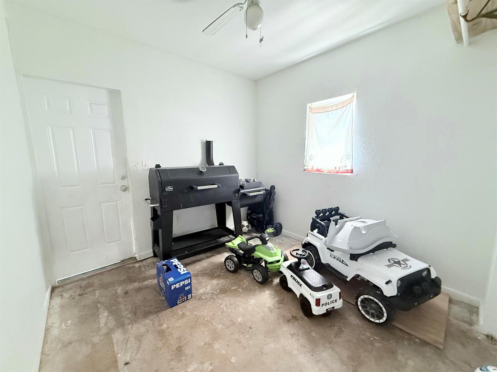   / 0  sq. ft. $ 2026-08-25 0 Photo