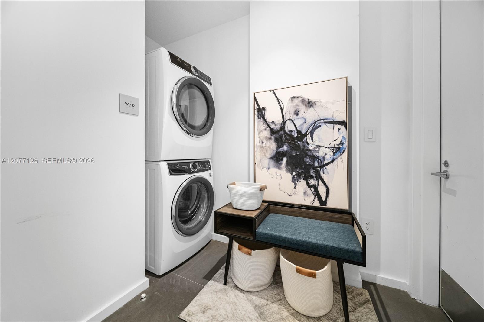 31B 4 / 4 2549 sq. ft. $ 2026-08-25 0 foto