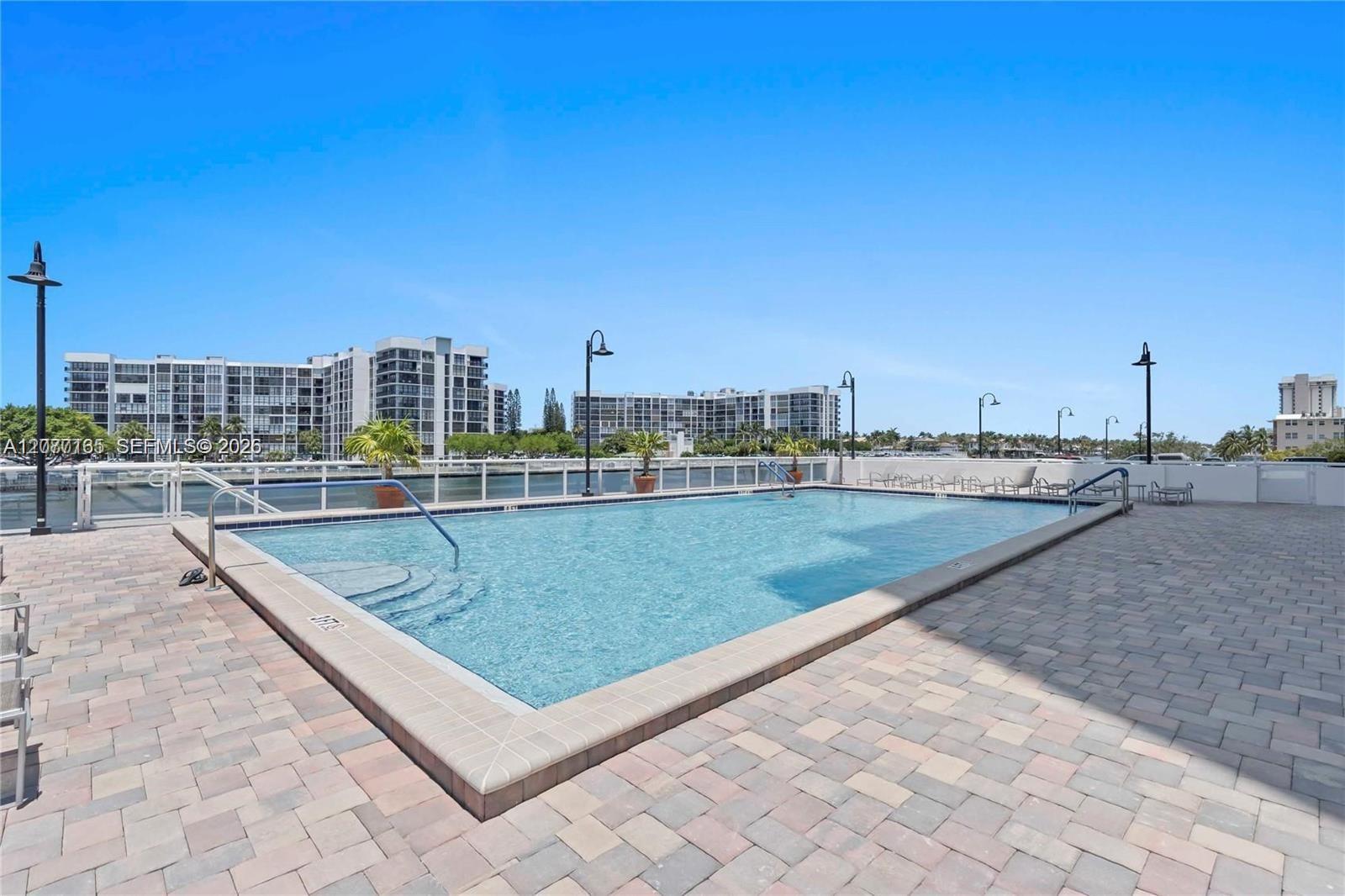 304 1 / 1  sq. ft. $ 2026-08-25 0 foto