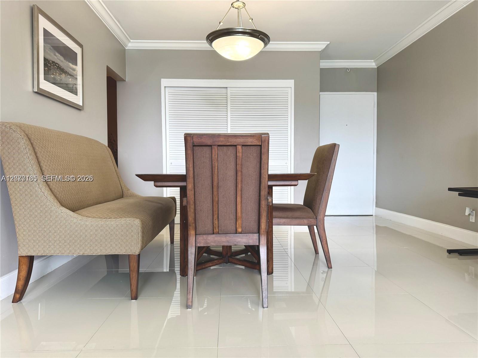 304 1 / 1  sq. ft. $ 2026-08-25 0 foto