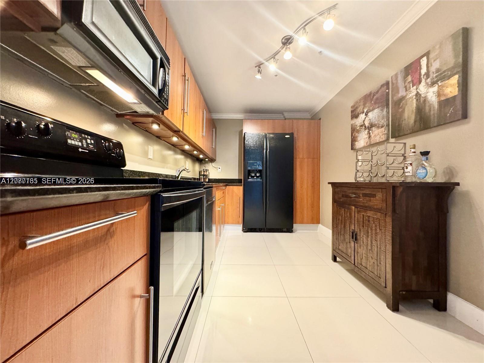304 1 / 1  sq. ft. $ 2026-08-25 0 foto