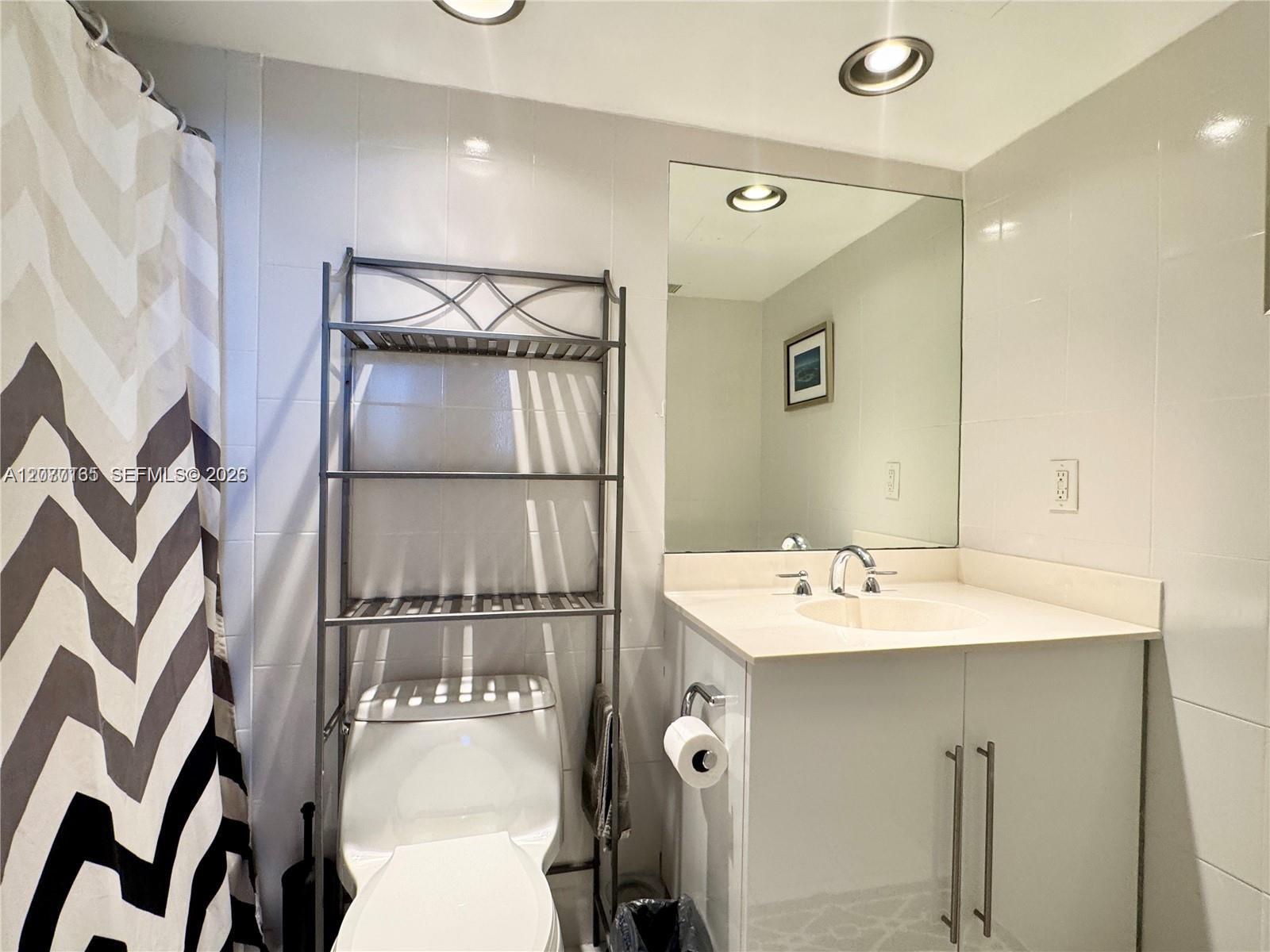 304 1 / 1  sq. ft. $ 2026-08-25 0 foto