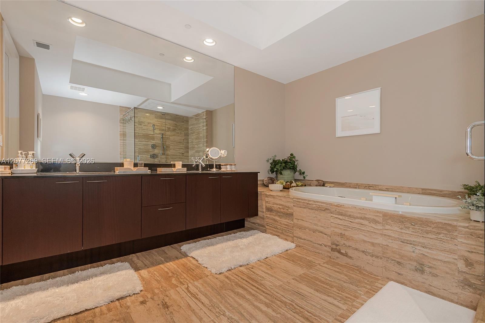 2903 3 / 3 1962 sq. ft. $ 2026-08-25 0 Photo
