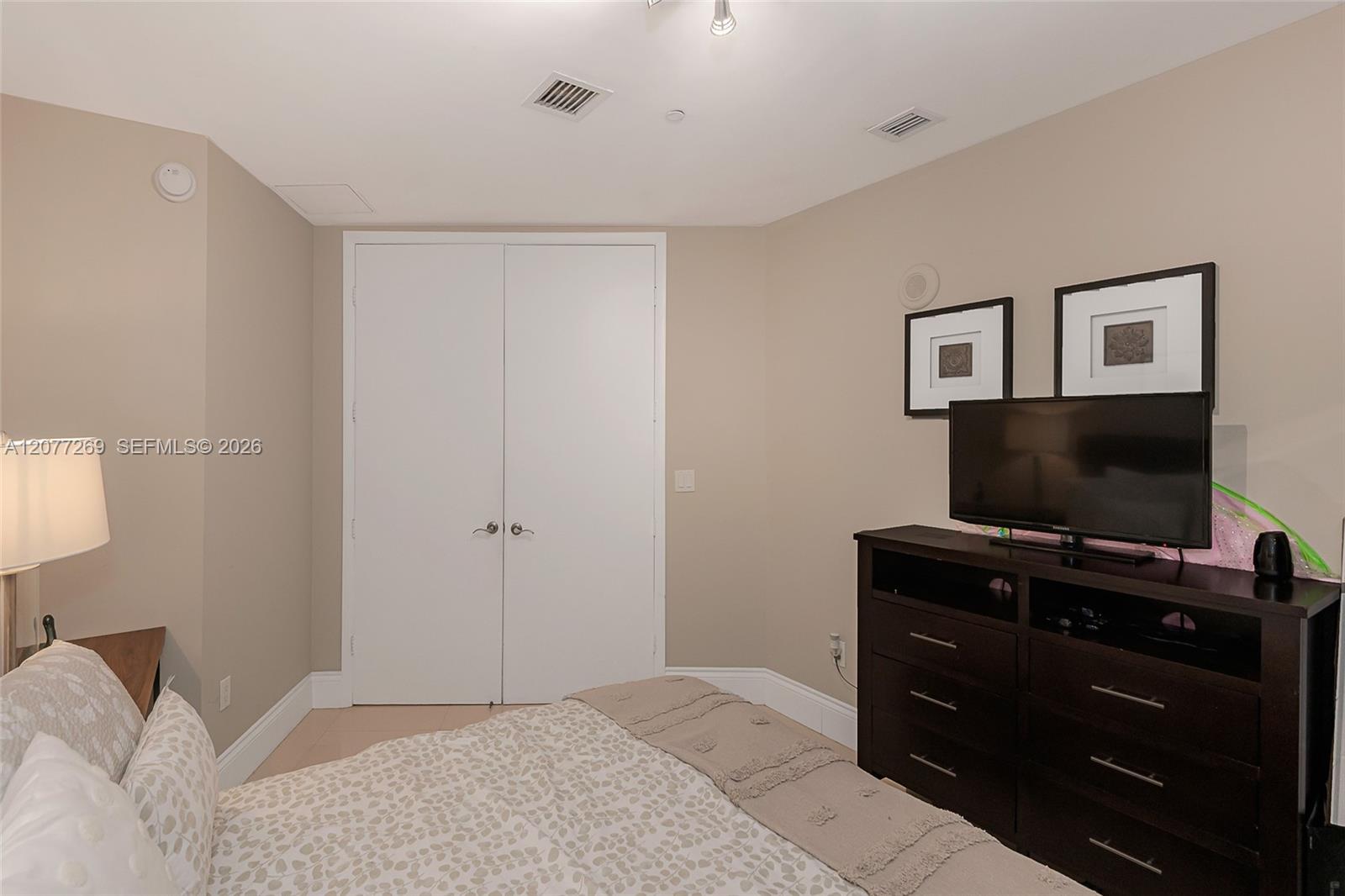 2903 3 / 3 1962 sq. ft. $ 2026-08-25 0 Photo