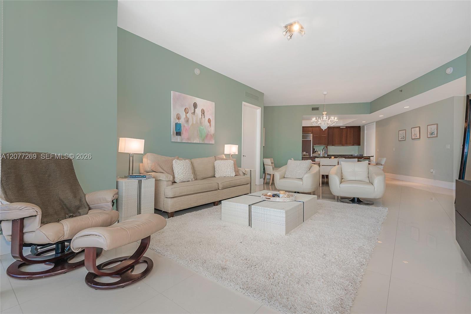 2903 3 / 3 1962 sq. ft. $ 2026-08-25 0 Photo