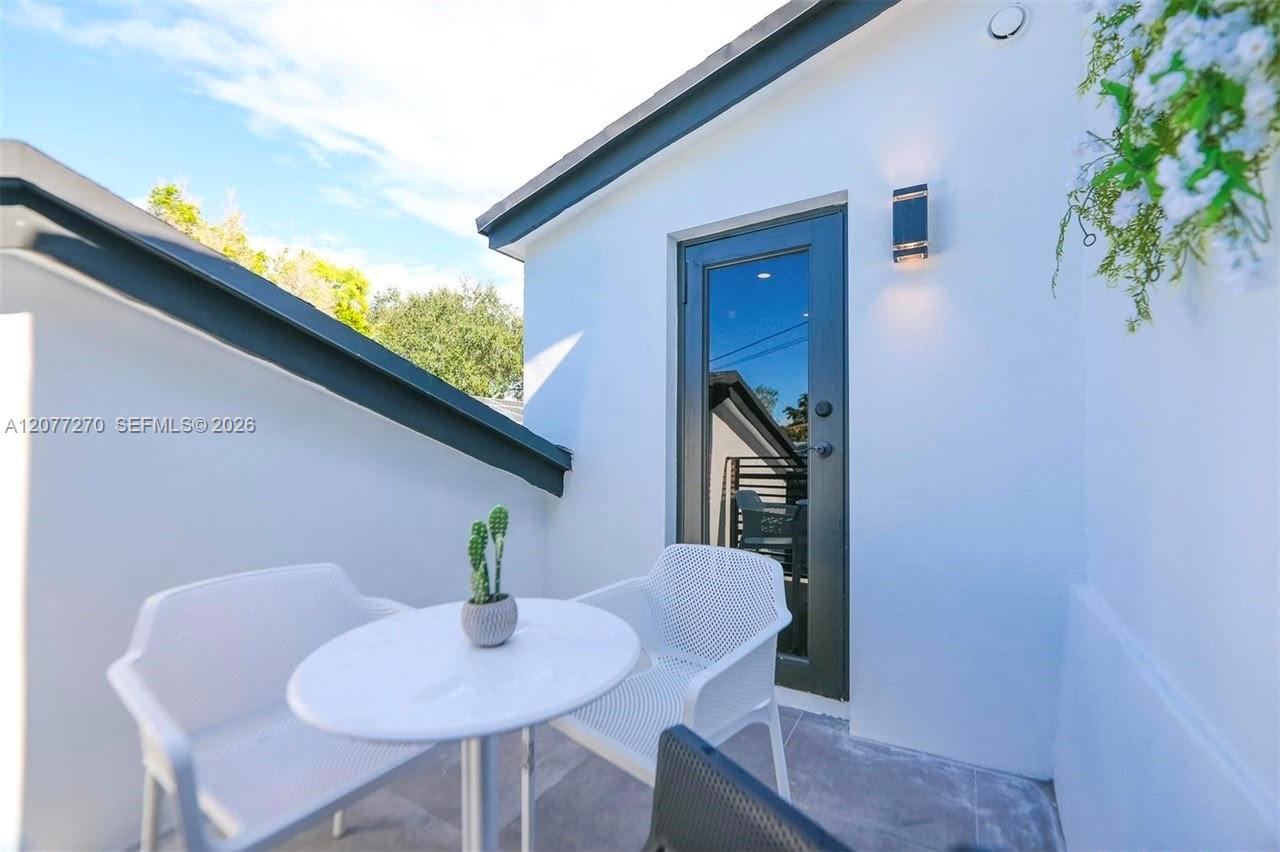   /  2578 sq. ft. $ 2026-08-25 0 foto