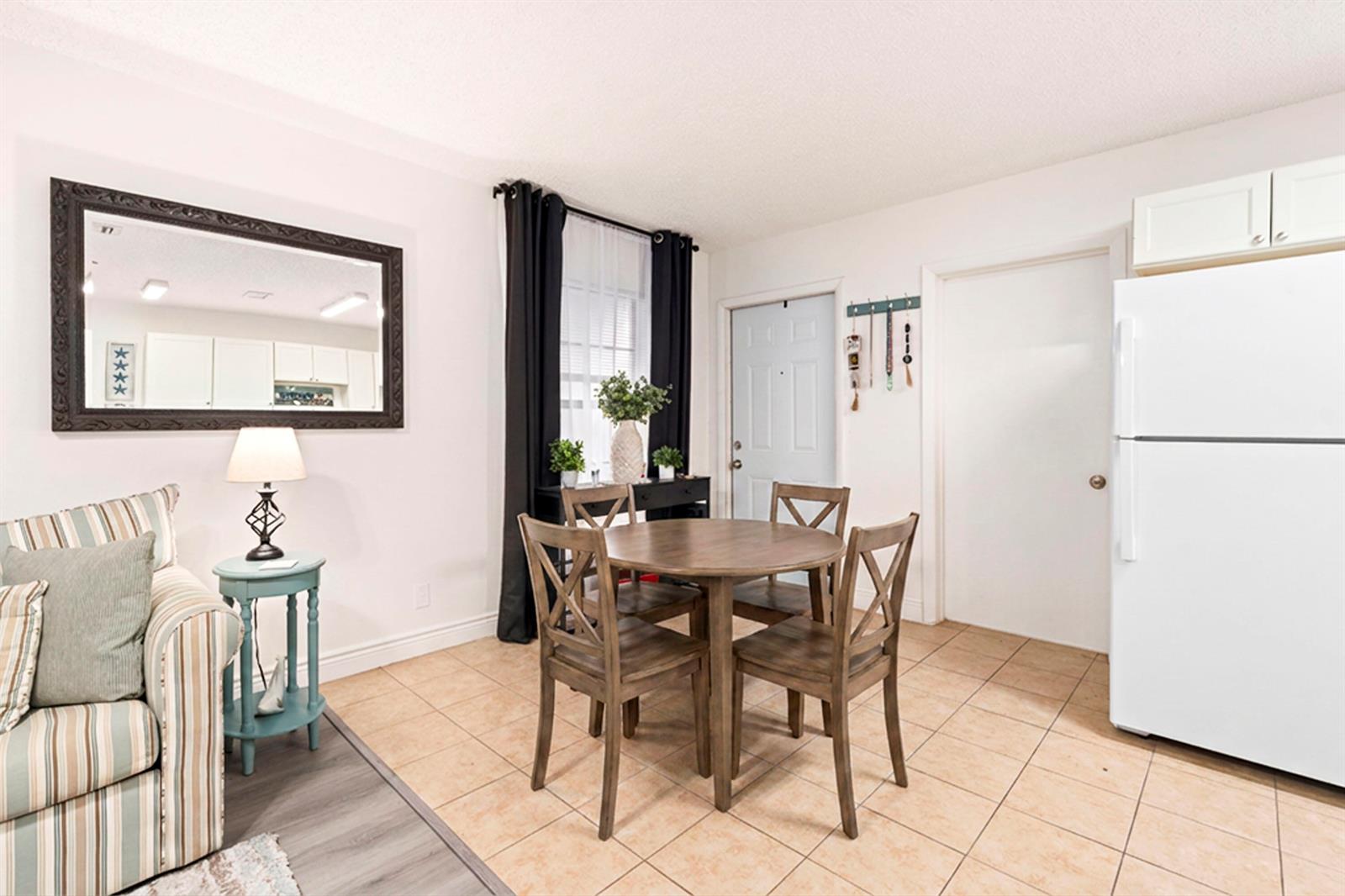 See details 1-2 / 0 2412 sq. ft. $ 2026-08-26 0 Photo
