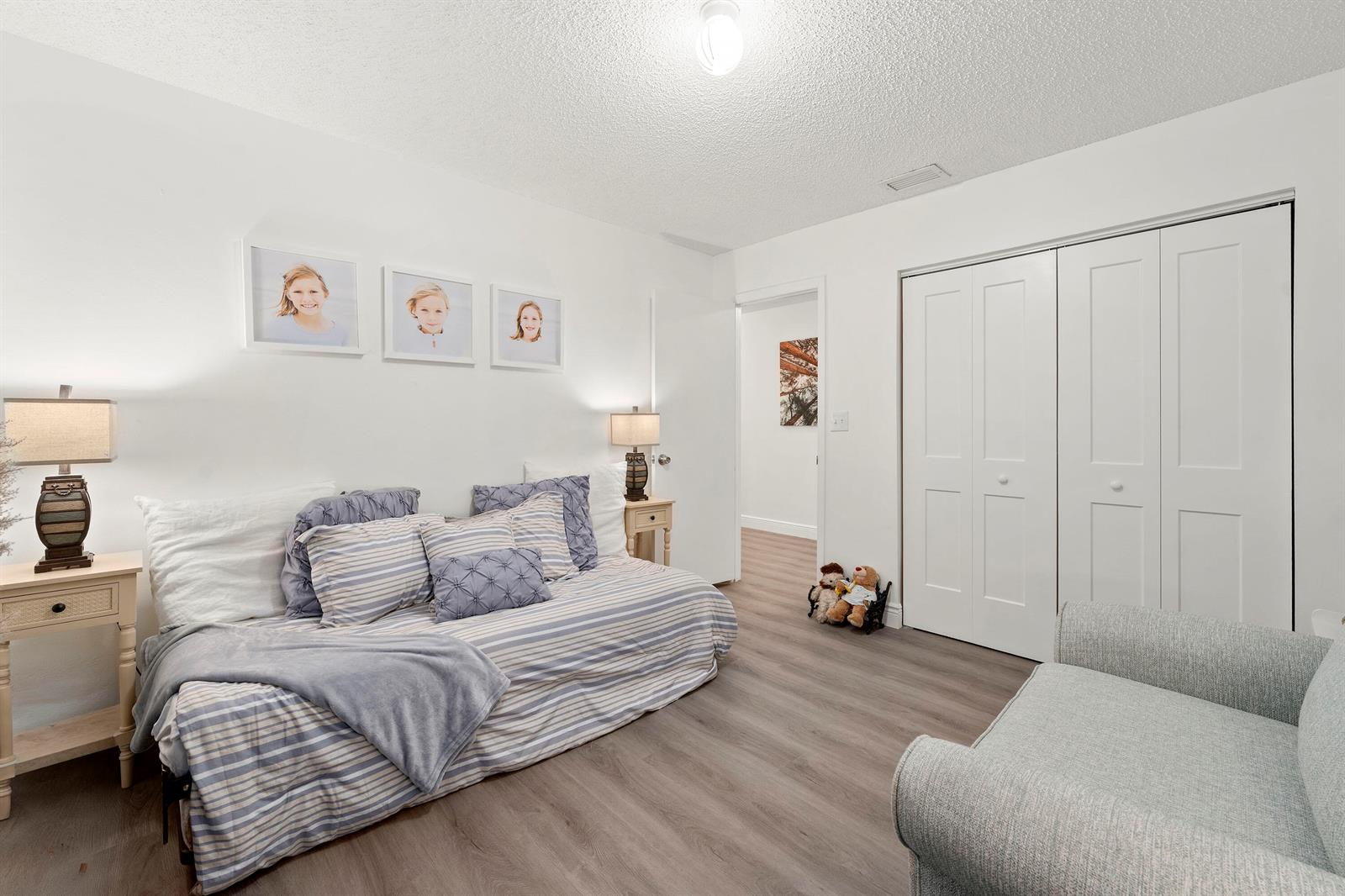 See details 1-2 / 0 2412 sq. ft. $ 2026-08-26 0 Photo