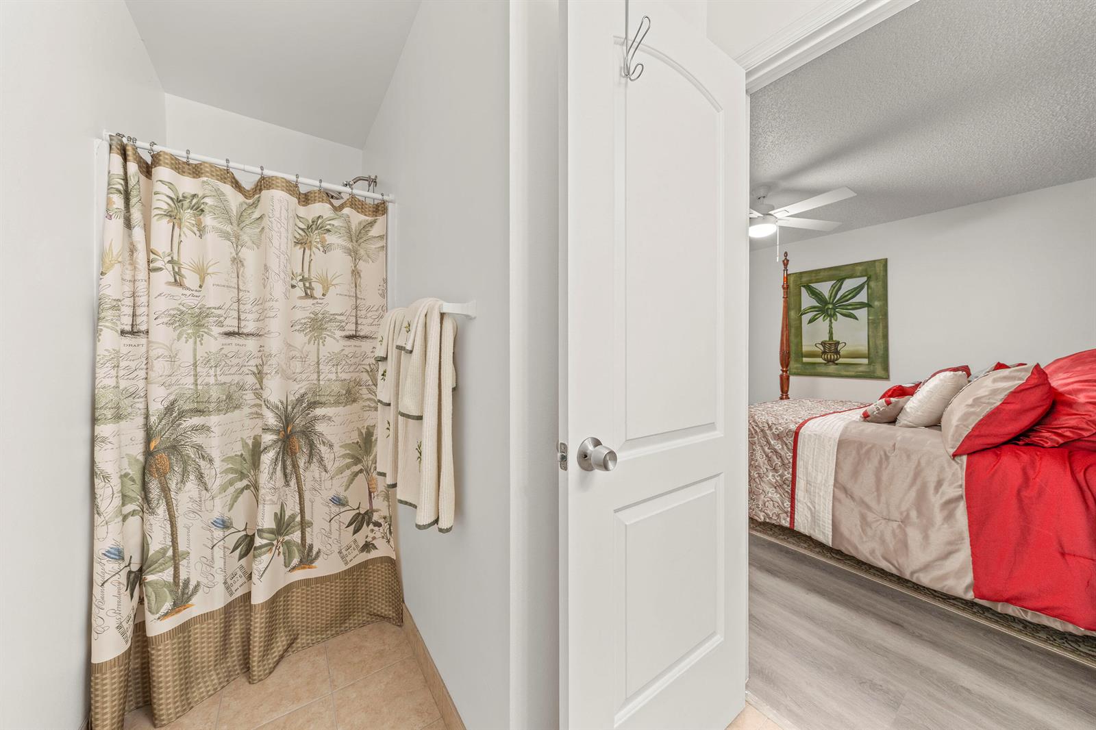 See details 1-2 / 0 2412 sq. ft. $ 2026-08-26 0 Photo