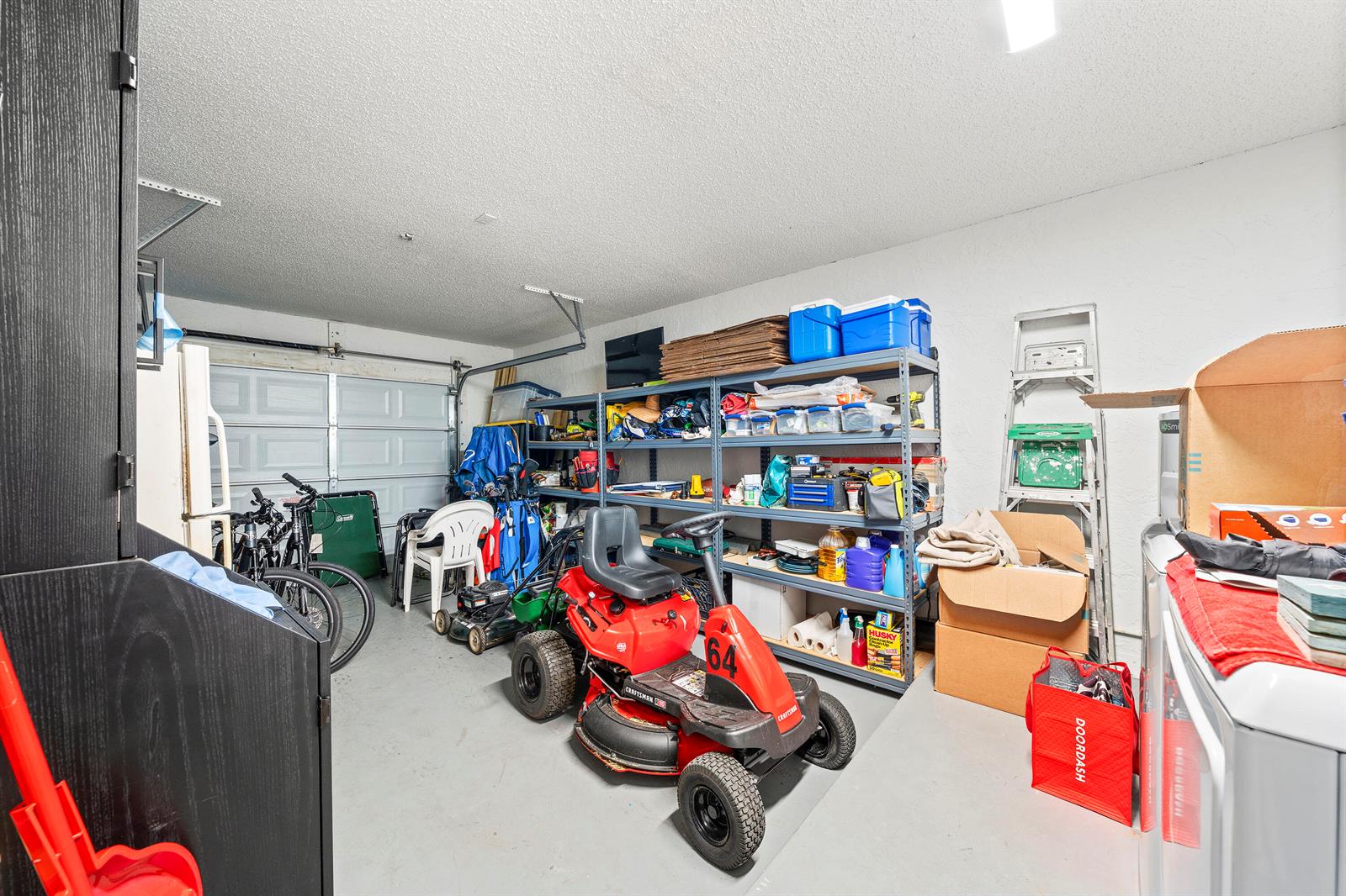 See details 1-2 / 0 2412 sq. ft. $ 2026-08-26 0 Photo