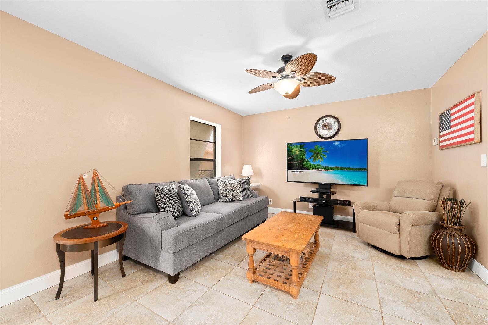 See details 1-2 / 0 2412 sq. ft. $ 2026-08-26 0 Photo