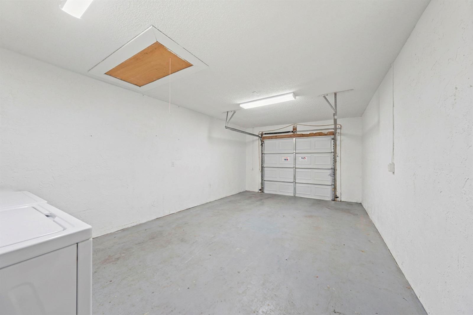 See details 1-2 / 0 2412 sq. ft. $ 2026-08-26 0 Photo