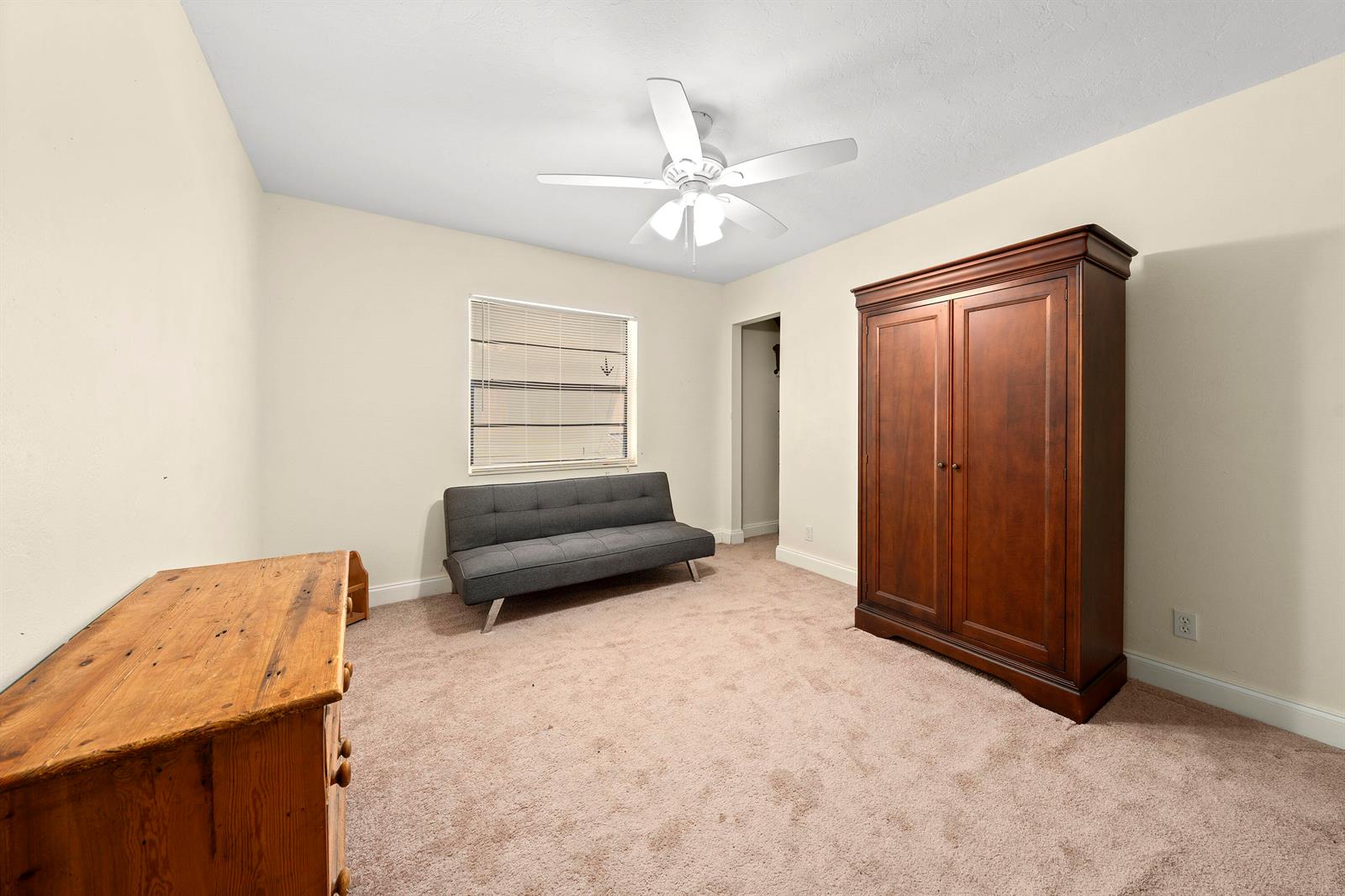 See details 1-2 / 0 2412 sq. ft. $ 2026-08-26 0 Photo