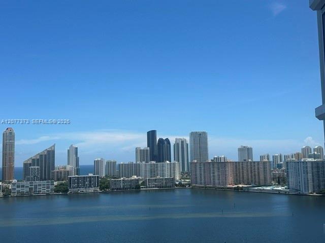 Ver detalles 2405 2 / 2 1750 sq. ft. $ 2026-08-25 0 foto