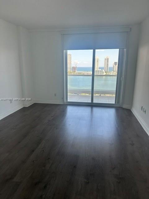 Ver detalles 2405 2 / 2 1750 sq. ft. $ 2026-08-25 0 foto