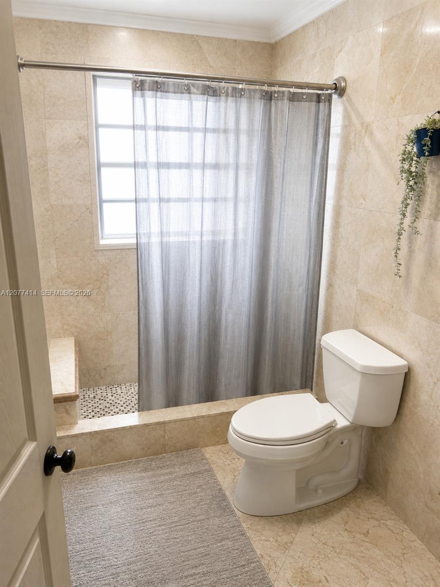 See details 5861 5 / 3 1764 sq. ft. $ 2026-08-25 0 Photo